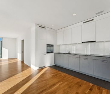 Lichtdurchflutete 4.5-Zimmerwohnung im 6. Obergeschoss - Photo 4