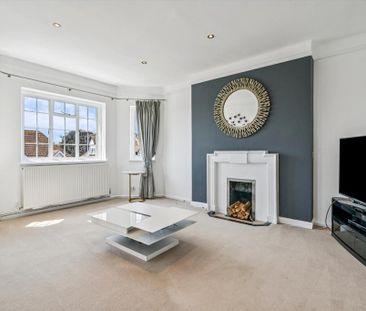 3 bedroom flat to rent - Photo 1