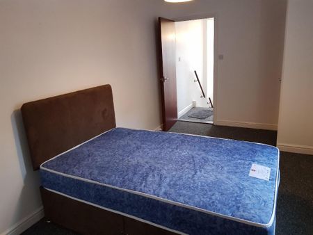 1 bedroom ground floor maisonette to rent - Photo 4