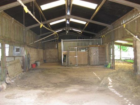 Cove, Tiverton - Photo 4