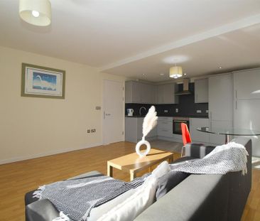 1 bedroom penthouse to rent - Photo 4