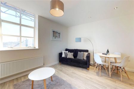 Lewisham High Street, Lewisham, London, SE13 - Photo 2