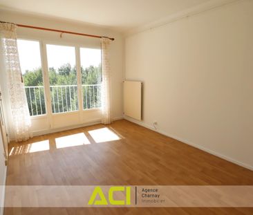 Location Appartement 4 pièces 83m² CHARNAY LES MACON 71850 - Photo 2