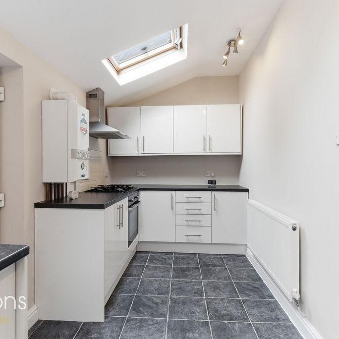 3 bedroom terraced house to rent - Photo 1