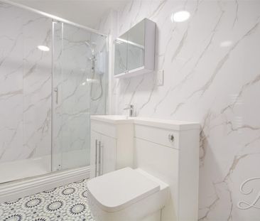 2 bedroom - Photo 2