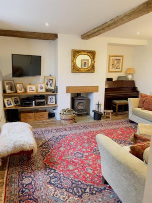 5 bedroom detached house to rent - Photo 1