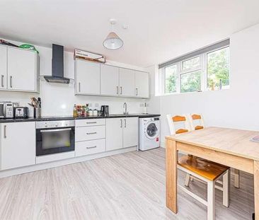 Broad Street Walk, Wokingham, RG40 - Photo 6