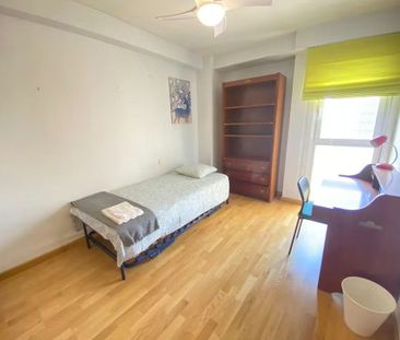 Avenida de Moratalaz, Madrid, Community of Madrid 28030 - Photo 5