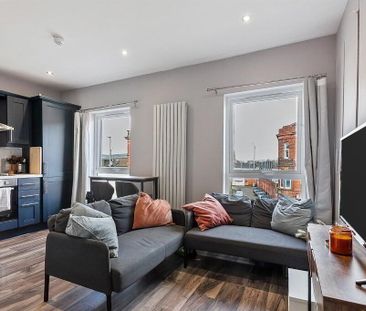 Apartment 3 153 Albertbridge Road, Belfast, BT5 4PS - Photo 1