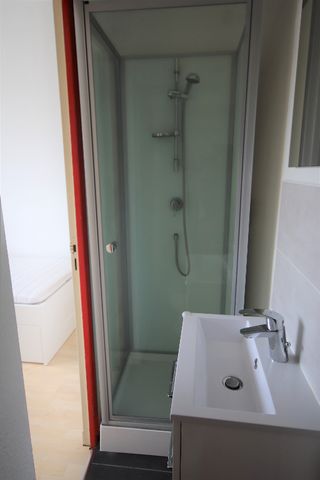 À LOUER – STUDIO MEUBLÉ de 12 m², Rue Adolphe – VAUBAN réf 710-2C - Photo 5