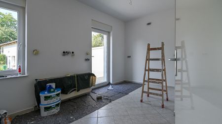 VOLL UNTERKELLERTES EINFAMILIENHAUS MIT 4 ZIMMERN UND 2 BÄDERN - Photo 2