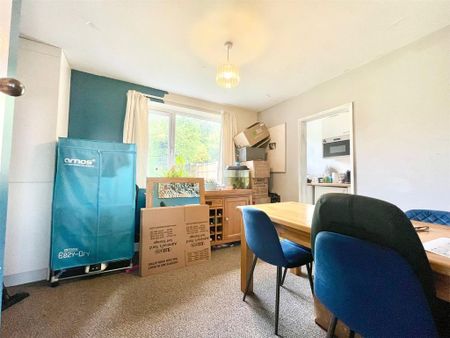 3 bedroom semi-detached house to rent - Photo 2