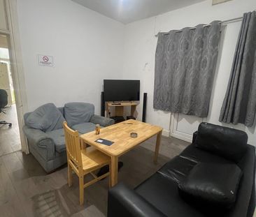 Room in a Shared House, Arcadian Gardens, N22 - Photo 2