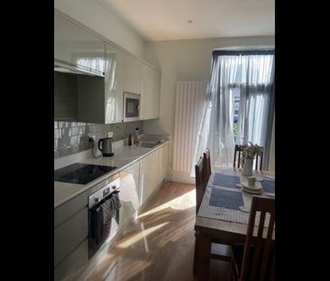 Room in a Shared House, Askew Road, W12 - Photo 6