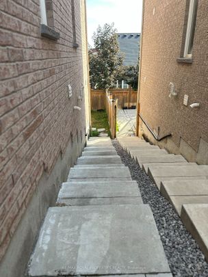 For Lease - 9 Keith-Wright Crescent Unit# Basement, Ajax, Ontario - Photo 1