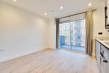 Studio to rent - Photo 2