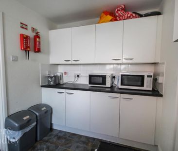 1 bedroom in a house share to rent - Photo 6