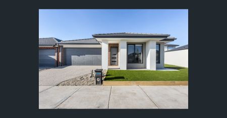 Your new home awaits! - Photo 4