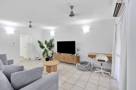 17/17 Rosewood Crescent, - Photo 2