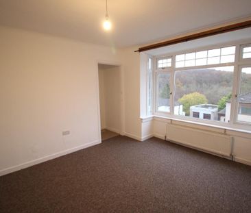 2 bedroom end of terrace house to rent - Photo 5