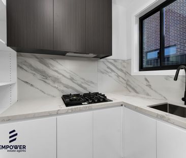 Brand New Luxury Masterpiece For Rent - Photo 3