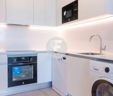 Piso de alquiler en Sant Josep - Photo 2