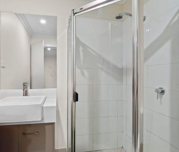 2/82 Lamington Drive, Redbank Plains, Qld 4301 - Photo 5