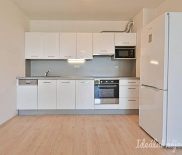 Pronájem bytu 1+kk 38 m2 - Fotografie 3