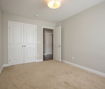 74 Michael Stoqua Street apartment — Ottawa, ON (3-Bedroom) - 3 Bedroom - Photo 5