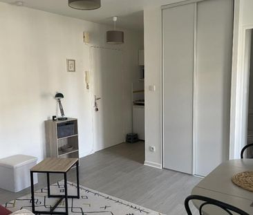 VANNES – Centre-ville – studio meublé - Photo 6