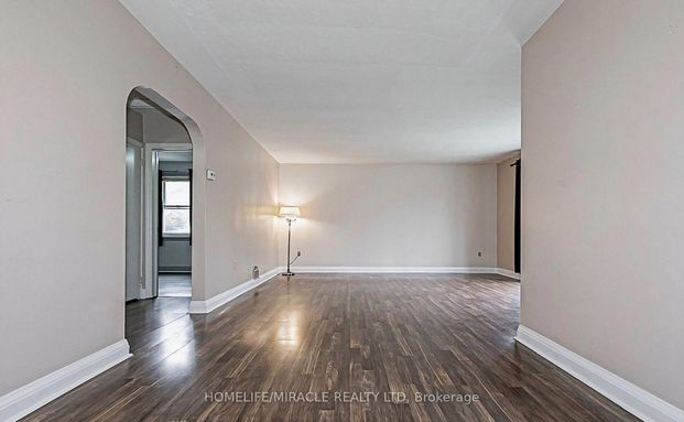 For Lease - 19 Herbert Avenue Unit# Main, Oshawa, Ontario - Photo 1