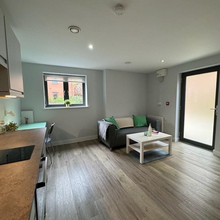 1 bedroom apartment to rent - Photo 1