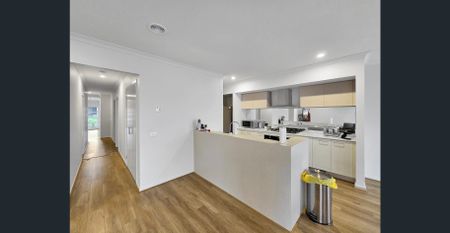 Beautiful Family Home in Ashbury! - Photo 3