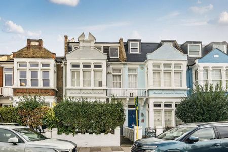 4 bedroom terraced house to rent - Photo 2