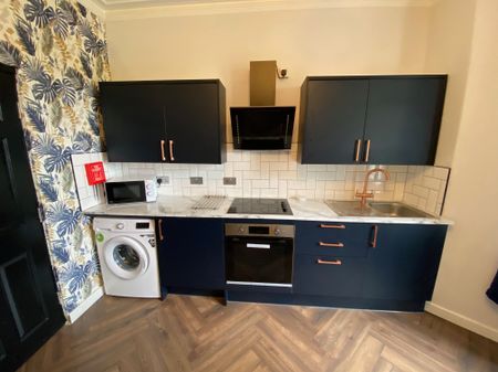 £850 PCM, Furnished One Bedroom Ground Floor Flat in Taff Embankment, Grangetown, Cardiff, CF11 7BE - Photo 2