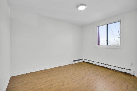 For Lease - 294 Saulsbury Street Unit# 301, Strathroy-Caradoc, Ontario - Photo 5