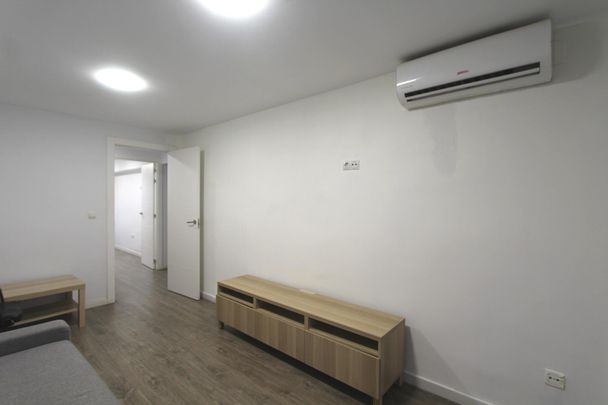 Flat for rent – Quiet and well-connected area - Photo 1