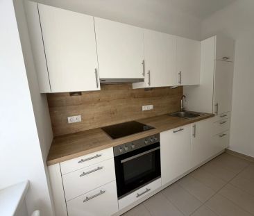 NAHE Schloss Liesing - Großzügige, sanierte 2- Zimmer-Wohnung - Photo 5