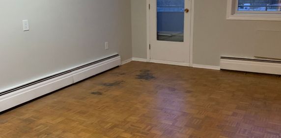 For Lease - 41 Parkside Drive Unit# 303, St. Thomas, Ontario - Photo 2
