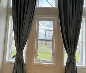 For Lease - 102 Harbourside Drive, Whitby, Ontario - Photo 3