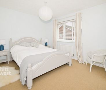 5 bedroom detached house to rent - Photo 3
