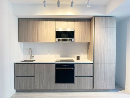 For Lease - 120 Broadway Avenue Unit# 302, Toronto, Ontario - Photo 2