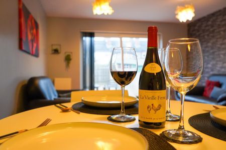 3 bedroom terraced house to rent - Photo 3