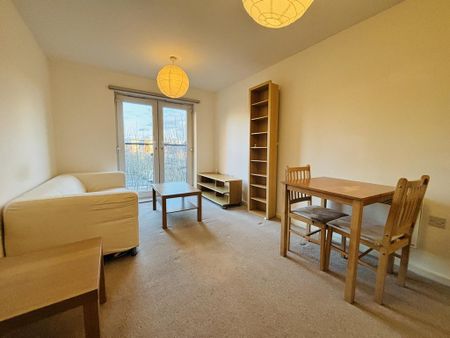 1 bedroom flat to rent - Photo 4