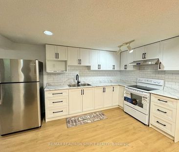 For Lease - 66 Senator Reesor's Drive, Markham, Ontario - Photo 3