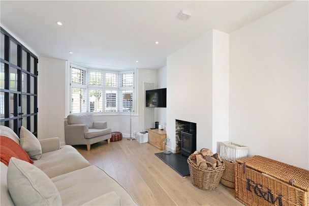 3 bedroom terraced house to rent - Photo 1