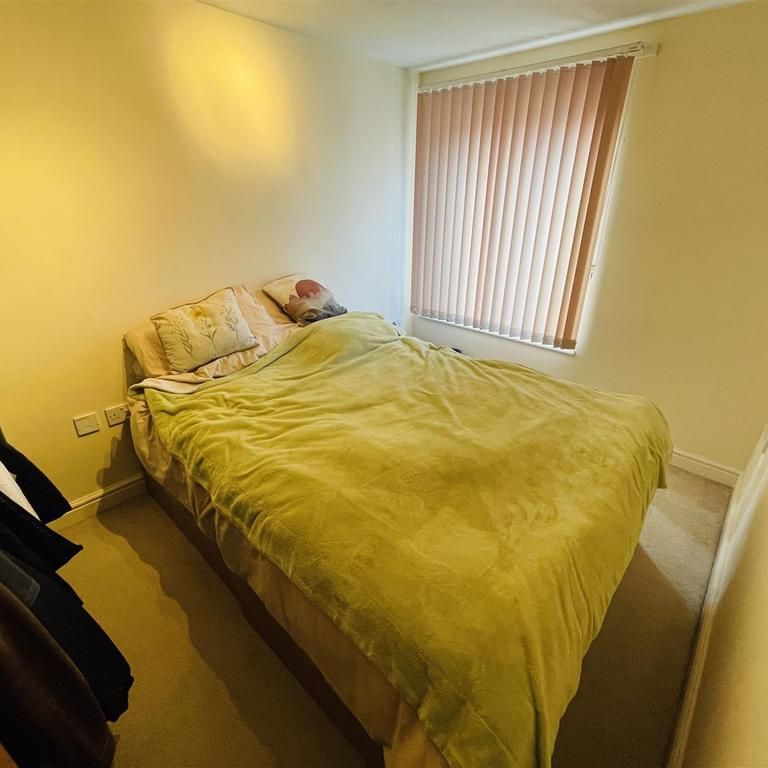 1 bedroom ground floor flat to rent - Photo 1
