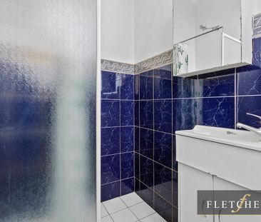 Stylish 1 Bedroom Unit in the Heart of Warrawong - Photo 3