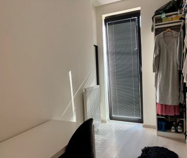 Ruim gelijkvloers appartement te huur - Photo 2