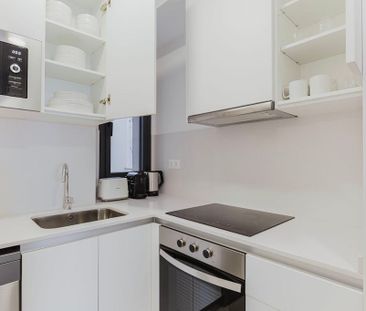 Carrer de París, Barcelona, Catalonia 08029 - Photo 3